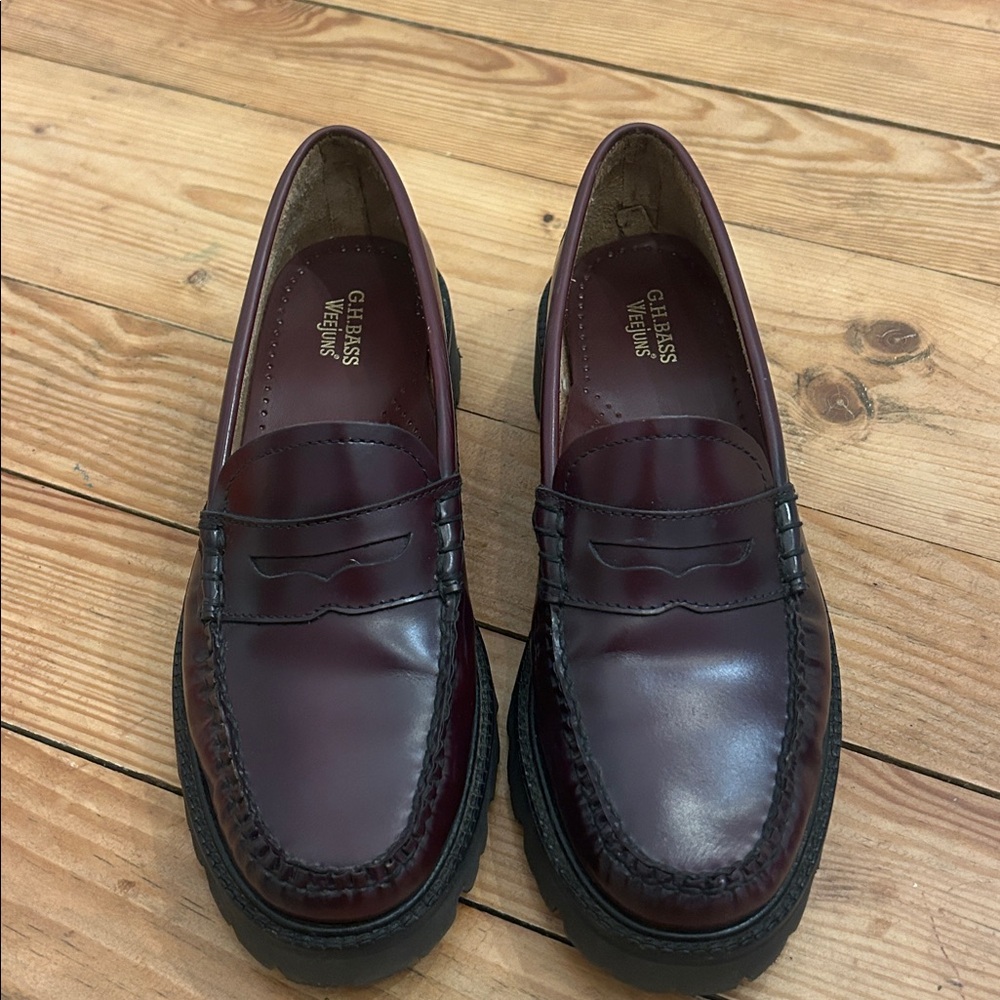 G.H. Bass & Co. Whitney Super Lug Women’s Burgundy Loafers
